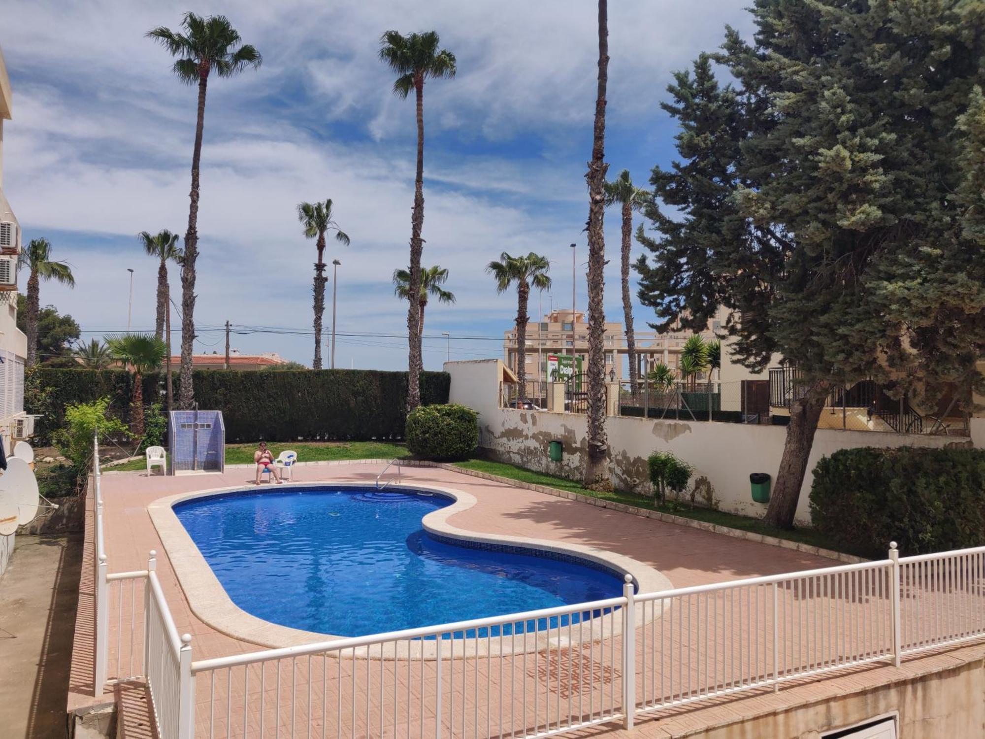 Apartamentos Soleados Cerca De La Playa La Mata Torrevieja Luaran gambar